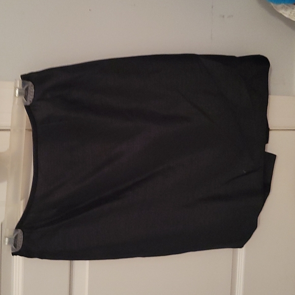 Kasper 2 piece skirt suit - Picture 2 of 2